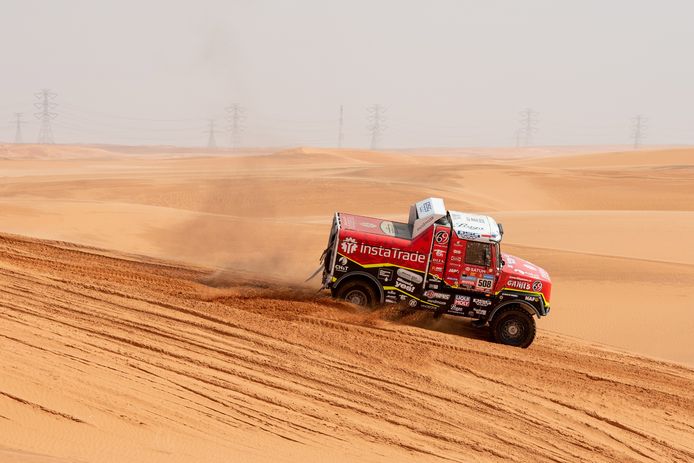 Ales Loprais onderweg tijdens de negende etappe. Het zou zijn laatste blijken te zijn tijdens deze Dakar Rally.
