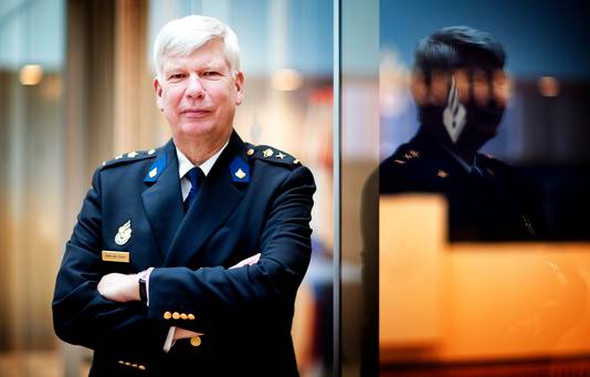 Henk van Essen, Korpsleiding politie: ,,Het is heus niet allemaal hosanna bij de recherche, maar er gebeuren ook heel mooie dingen.”