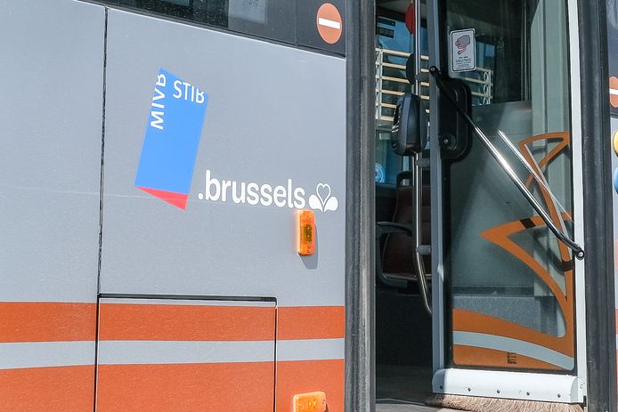 Mivb Lijnen Gratis En Versterkt Tijdens De Nieuwjaarsnacht Brussel