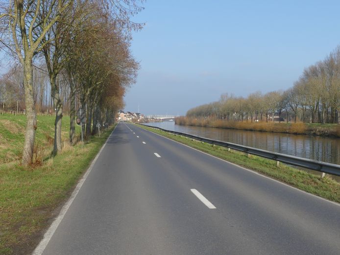 Er komt een afgescheiden fietspad langs Vaart Links.