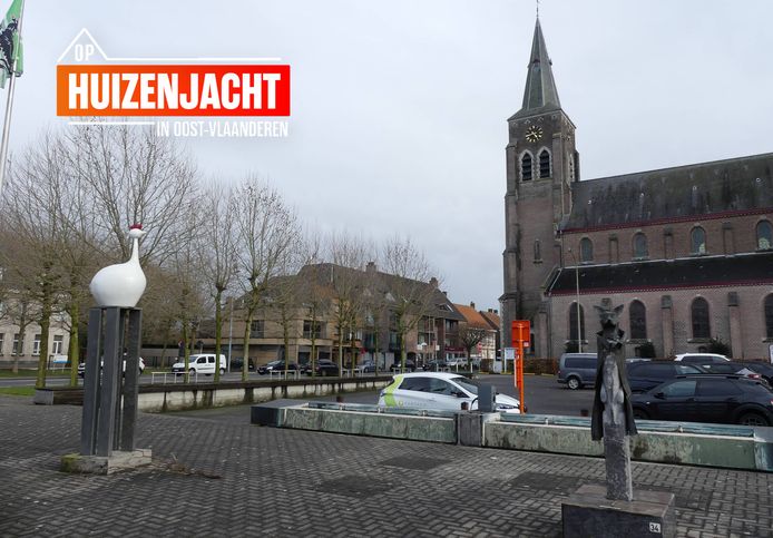 Het centrum van Olsene met de kerk en het Willem Van Olseneplein.