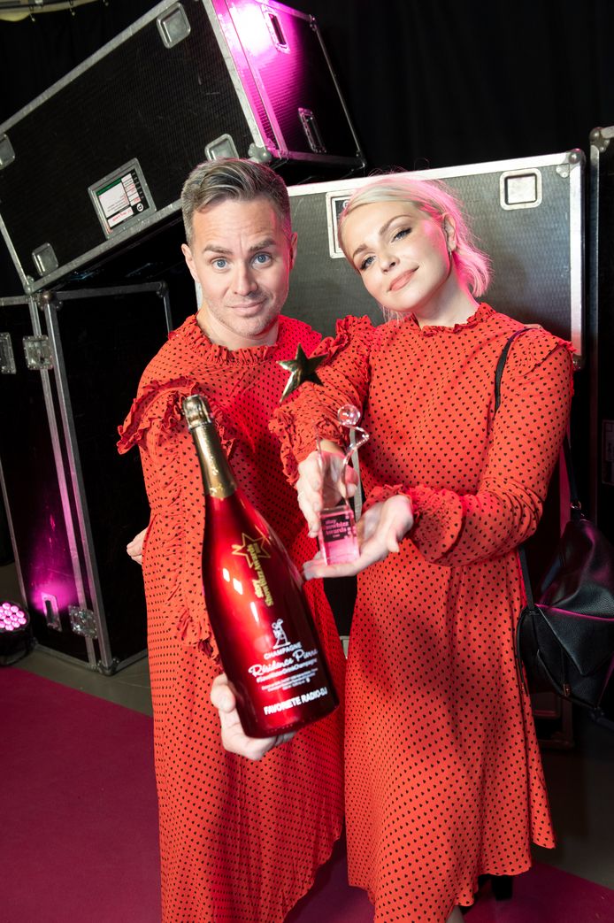 Peter en Julie wonnen onlangs de award voor ‘Favoriete radio-dj’ op de Story Showbizz Awards.