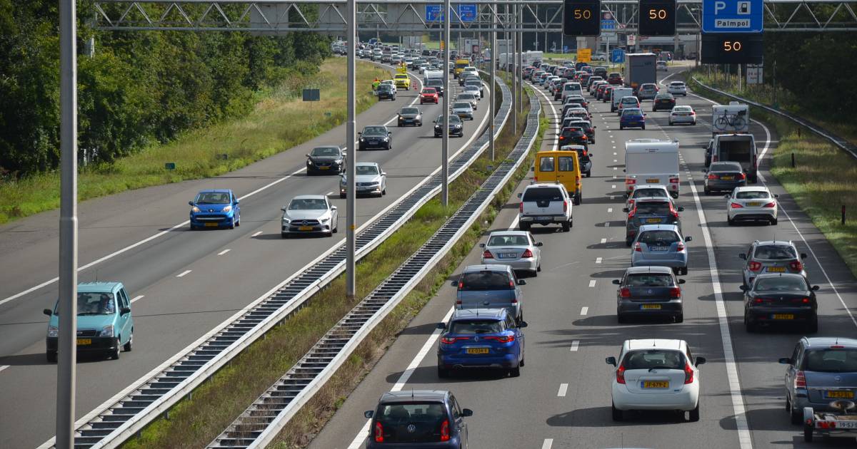 File is opgelost op A1 tussen Apeldoorn en Amersfoort na ongeluk.