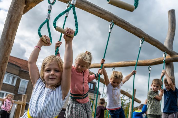 Avontuur en natuur hand in hand op vernieuwd speelplein aan  Ontmoetingscentrum | Lebbeke | hln.be