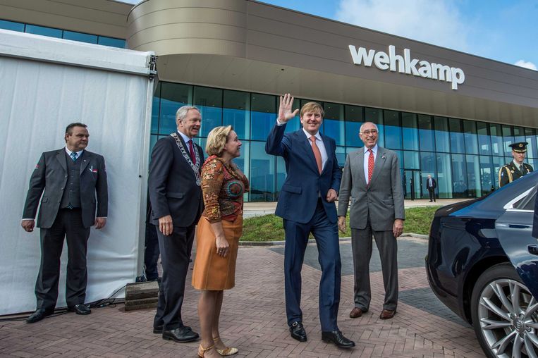 In 2015 opende koning Willem-Alexander het nieuwe distributiecentrum van webwinkel Wehkamp in Zwolle. Beeld EPA
