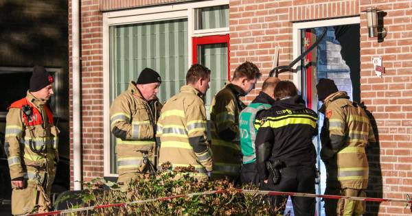 Vuurwerkbom Blaast Voordeur Woning Op Urk Weg Binnenland Destentor Nl