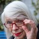 Elsje Scherjon als enige van de originele cast opnieuw in de Fabeltjeskrant: ‘Georgina Verbaan doet ’t knap, mijn mier was een zenuwlijder’
