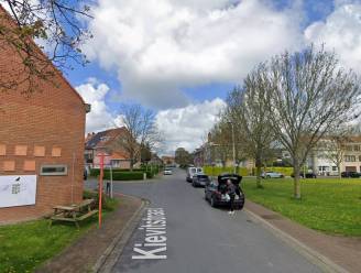 Politie rukt massaal uit naar Kievistraat in Oostende na verontrustende melding