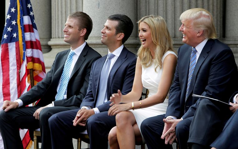 Van links naar rechts: Eric Trump, Donald Trump jr., Ivanka Trump and Donald Trump. Beeld Reuters