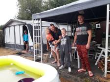 Camping De Bosfazant in Moergestel maakt zich op voor regen. 'Lekker toch?'