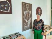Rena exposeert textiele kunst in de bib