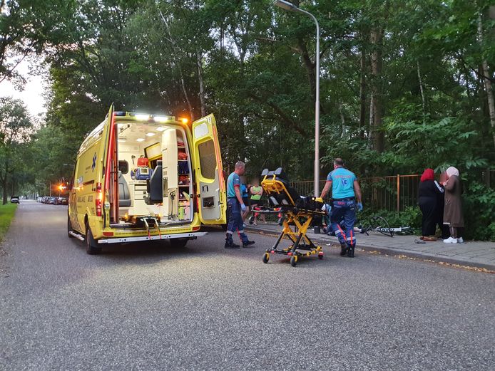 Een wielrenner raakte gewond bij een ongeluk op de Vossendijk