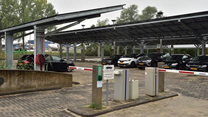 Parkeerterreinen krijgen metamorfose, als het aan de Kamer ligt: zo veel mogelijk zonnepanelen