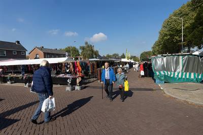 Nieuwe stek voor de markt in Zevenaar is even wennen: ‘Maar klanten weten ons ook hier te vinden’