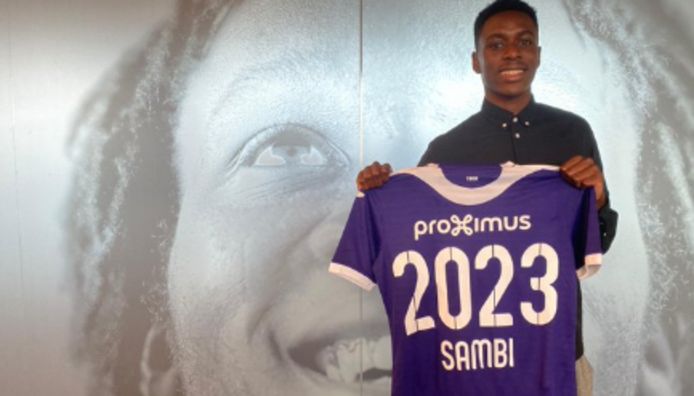 Sambi Lokonga verlengde zijn contract bij paars-wit.