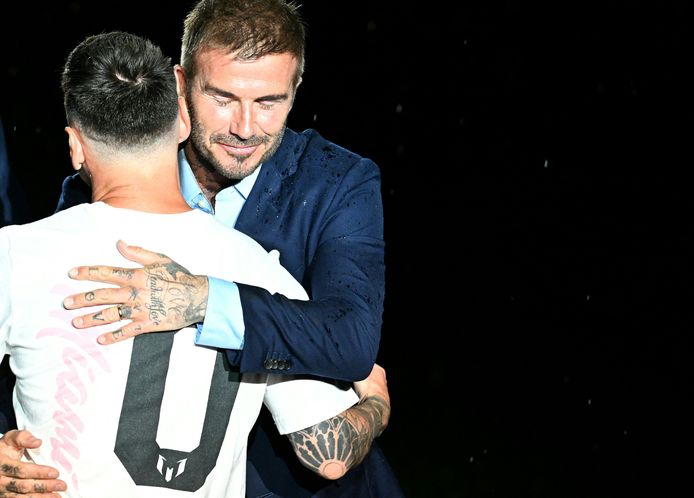 Beckham met Messi.