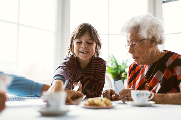 Mogen kinderen naar de grootouders als die een boosterprik kregen? We beantwoorden vragen over de nieuwe maatregelen.