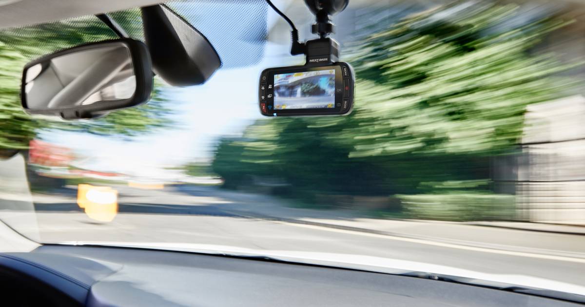 Wie Boven hoofd en schouder bezoek Hier moet je op letten als je een dashcam koopt | Auto | AD.nl