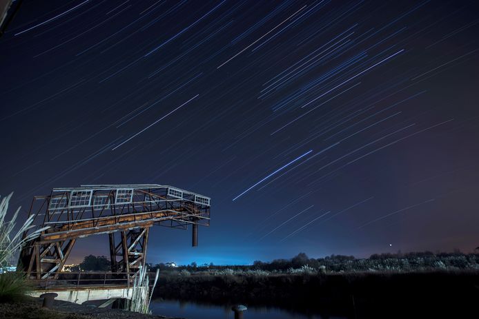 Bij deze meteorenzwerm is het belangrijk om op het juiste moment omhoog te kijken. Dit jaar valt de piek om 5 uur ‘s ochtends (Belgische tijd).