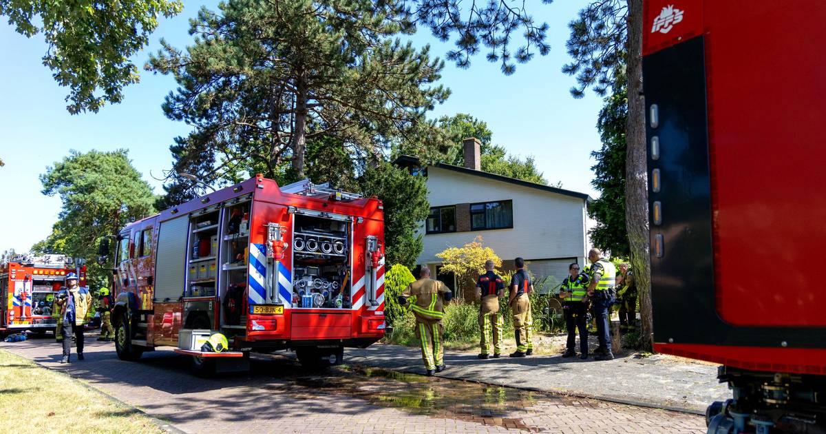 Persoon ademt rook in bij woningbrand op Bennebroekerdreef in Bennebroek