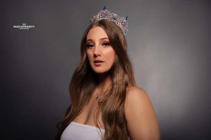De Nijmeegse Noa Peeters (20) is bekroond tot Miss Diversity 2022. Zij wil hiermee aandacht voor zelfacceptatie en bodypositivity.