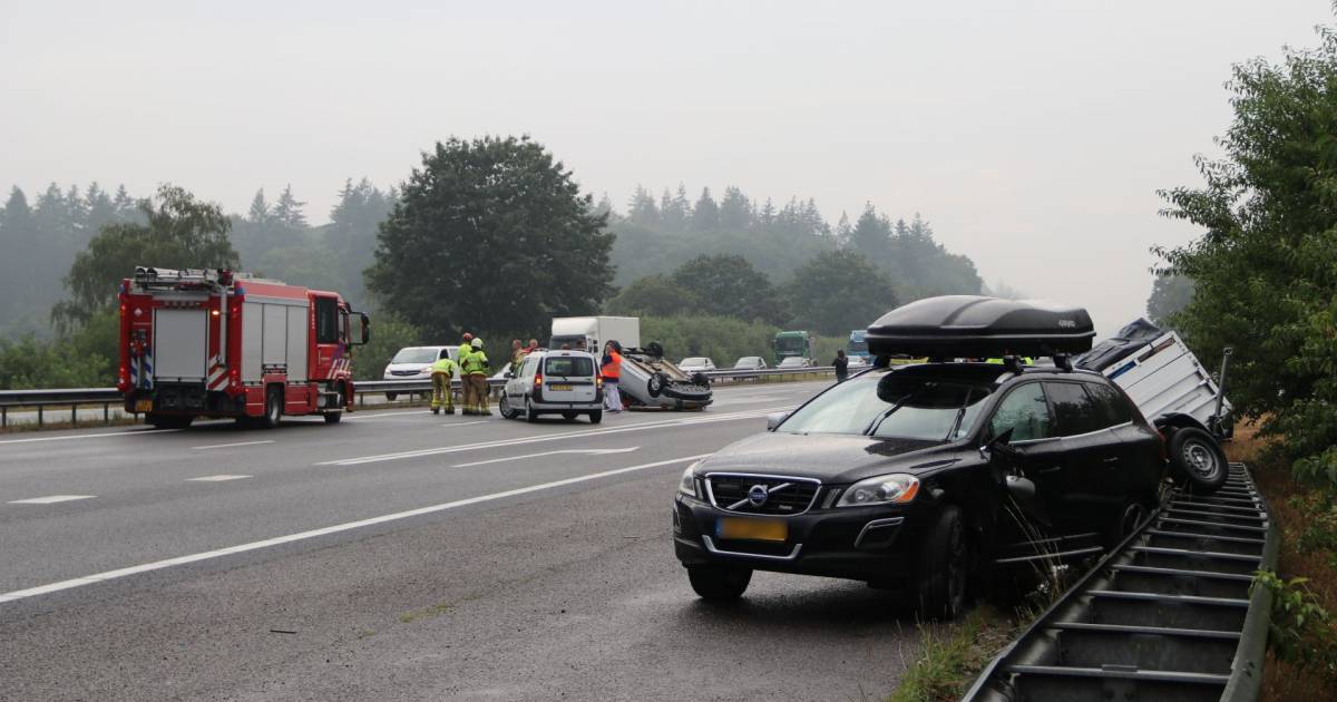 Verkeerschaos in én rondom Arnhem en de afgesloten A50: ‘Meeste files van heel Nederland’