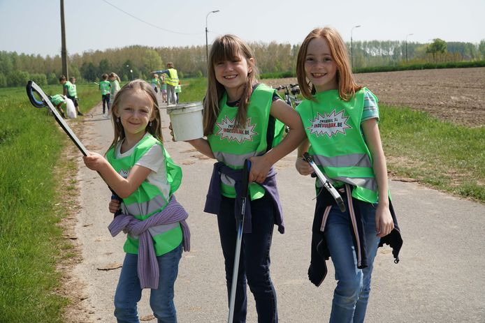Sint-Lievens-Houtem: Ook de leerlingen van basisschool Klim-Op ruimden afval op.