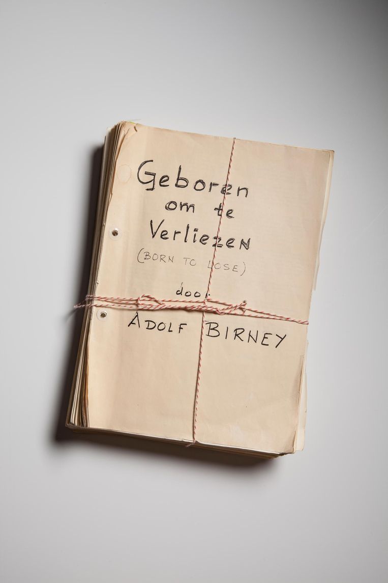 De memoires van Adolf Birney. 'Die titel, echt helemaal mijn vader.' Beeld Eddo Hartmann