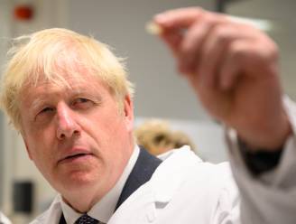 Britse oppositie dient motie van wantrouwen in tegen regering: “Johnson moet nú opstappen”
