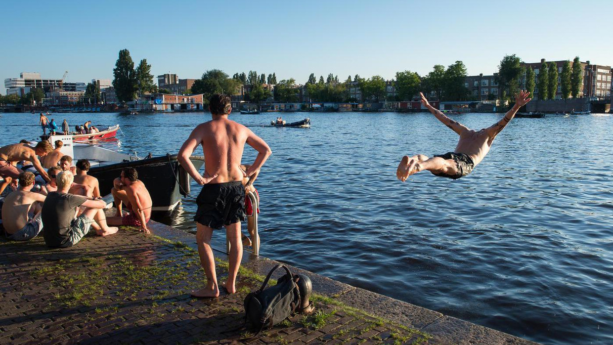 Ophef beschaving Imperialisme Zwemmen in Amsterdam: hier kun je een duik nemen in natuurwater | Het Parool