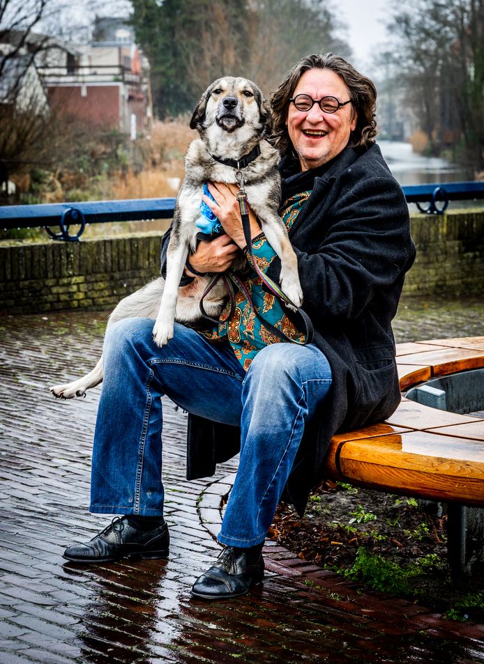 Kees Thies is dol op zijn nieuwe ‘kroeldoos’ en de liefde is wederzijds.