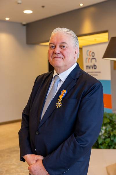 Simon Rijsdijk Officier in de Orde van Oranje-Nassau