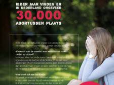 Anti-abortusfolder in de bus bij iedere Nederlander
