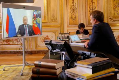 Ukraine: Poutine et Macron ont évoqué par téléphone les 