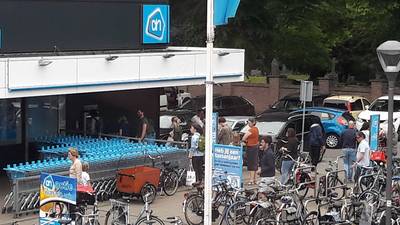 Landelijke pinstoringen bij Albert Heijn: ‘winkelen kan halfuurtje langer duren’