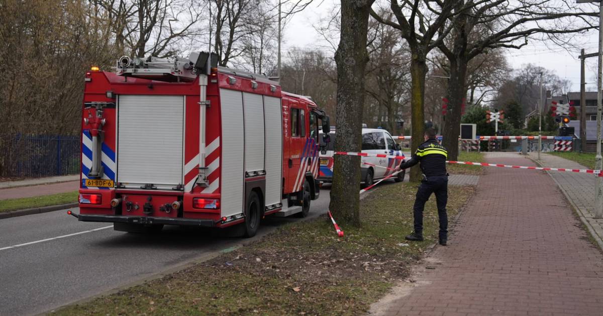 Geen treinen tussen Arnhem en Dieren door ongeval op spoor bij Arnhem.