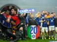 Inter viert de twintigste titel. Inzet: Dumfries en Hernández ruziën.