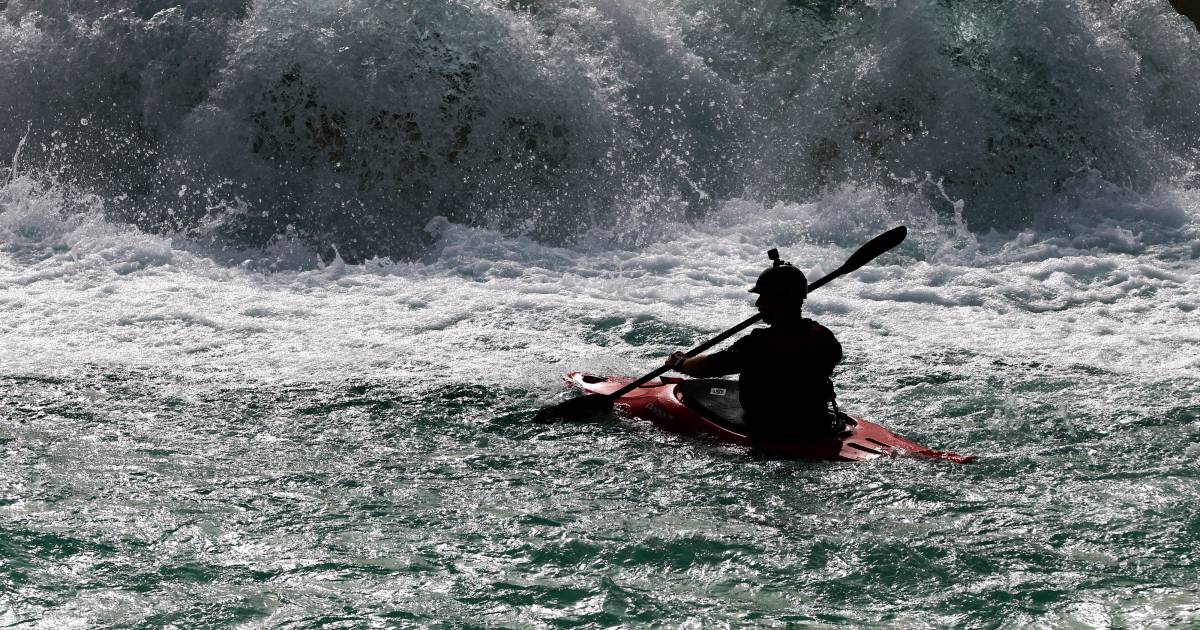 Vakantiedrama in Frankrijk: Nederlanders van 25 en 35 jaar verdronken na kano-ongeluk.