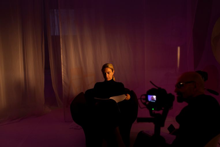 Natali Broods in 'The Courage To Be Disliked'. Beeld Koen Broos