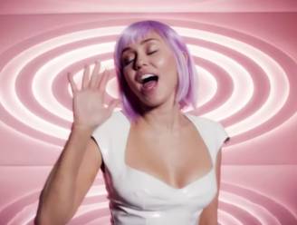 Gezwicht onder druk van fans: Miley Cyrus geeft haar volledige nummer uit ‘Black Mirror’ vrij