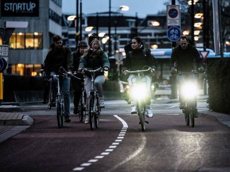 Bijna kwart Alphenaren fietst niet met de juiste verlichting: ze hebben het wel, maar het voldoet niet