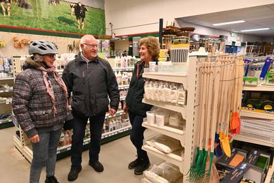Voor het laatst spullen voor de ‘veugelkes’ kopen bij de Welkoop in Wanroij
