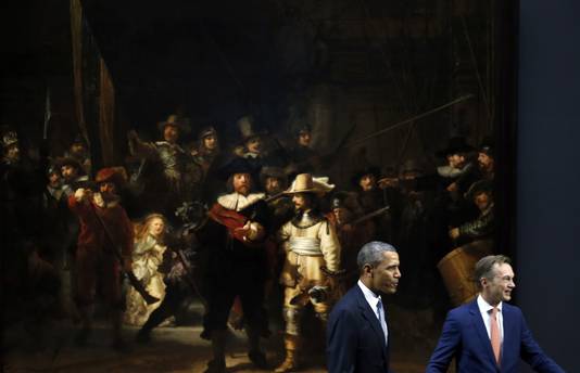 Pijbes met de Amerikaanse president Obama bij de Nachtwacht.