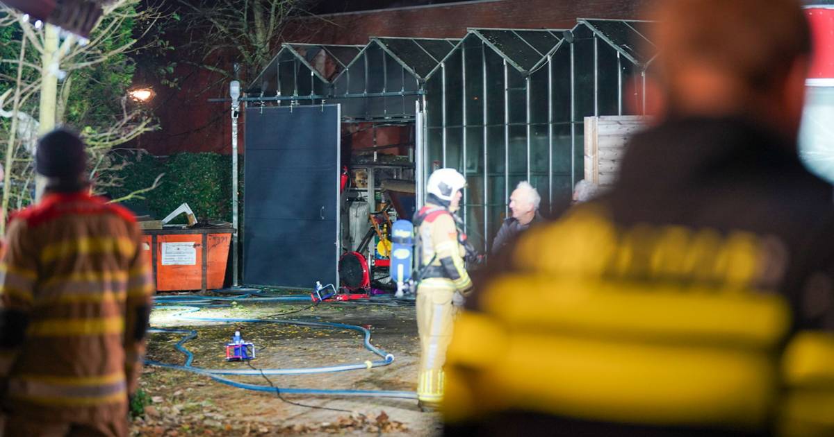 Brand in Vleutens kassencomplex waar caravans en auto’s staan gestald