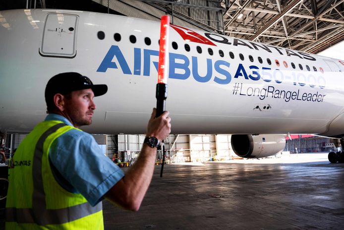 Een Airbus A350-1000 vliegtuig van Qantas.