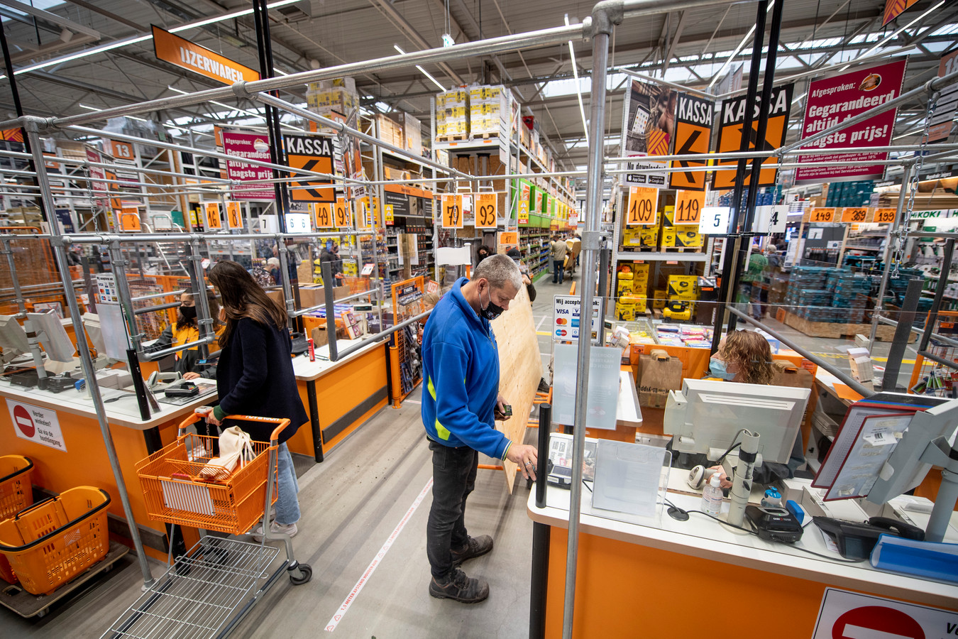 Hornbach Zwolle is het voorbeeld voor Almelose vestiging winkel waarmee je compleet huis kan