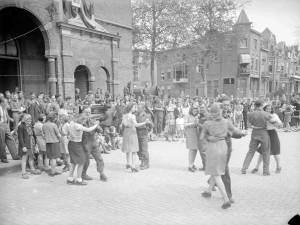 De straat op: 5 x foto's van Bevrijdingsdag in Nijmegen in 1945