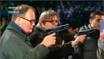 ‘Kremlin-trollen zijn officieel Russisch wapen’