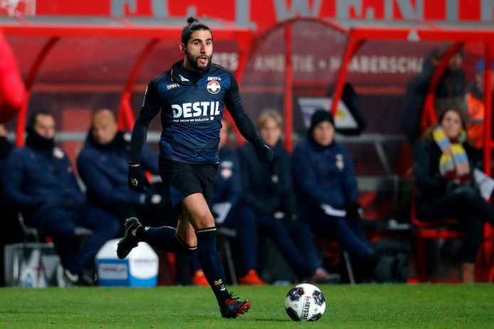 Aras Özbiliz staat in de basis bij Armenen.