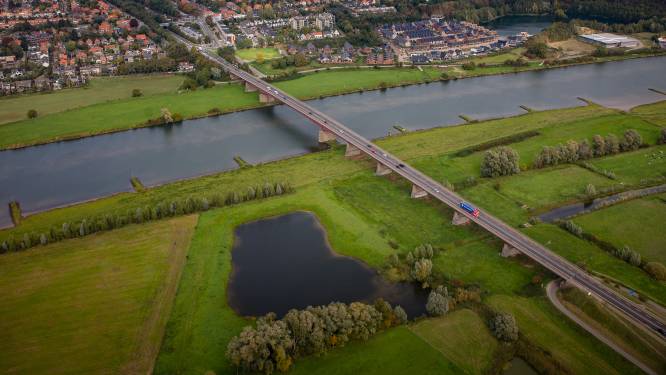 Knelpunten Rijnbrug moeten verholpen worden, anders ‘staat er file tot op de A15’